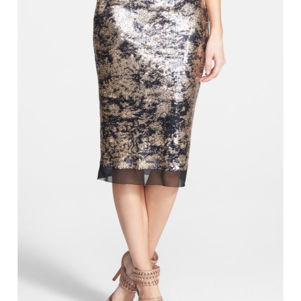 Nordstrom gold and black sequin midi skirt
